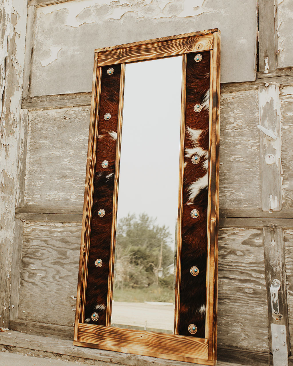 Cowhide & Conchos