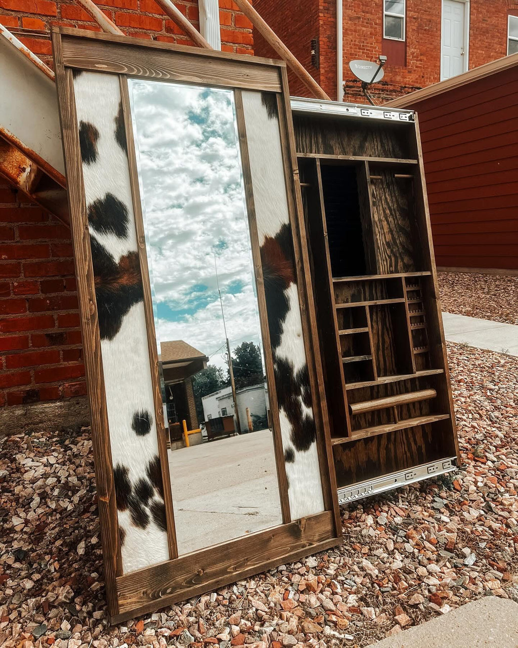 Tricolor Cowhide Mirror